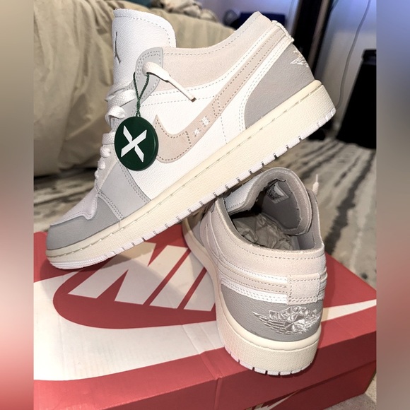 Jordan 1 Low SE Craft Inside Out Tech Grey men’s size 9.5 - Picture 8 of 10